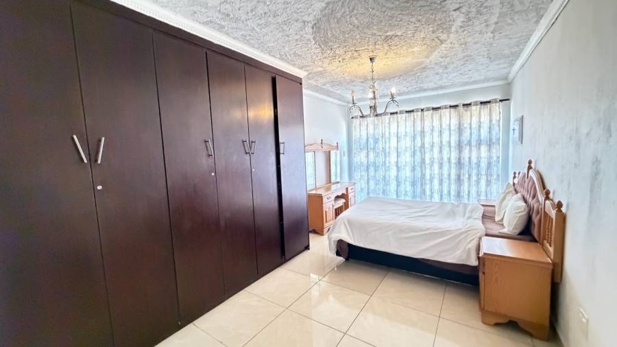 5 Bedroom Property for Sale in Grimbeeck Park North West